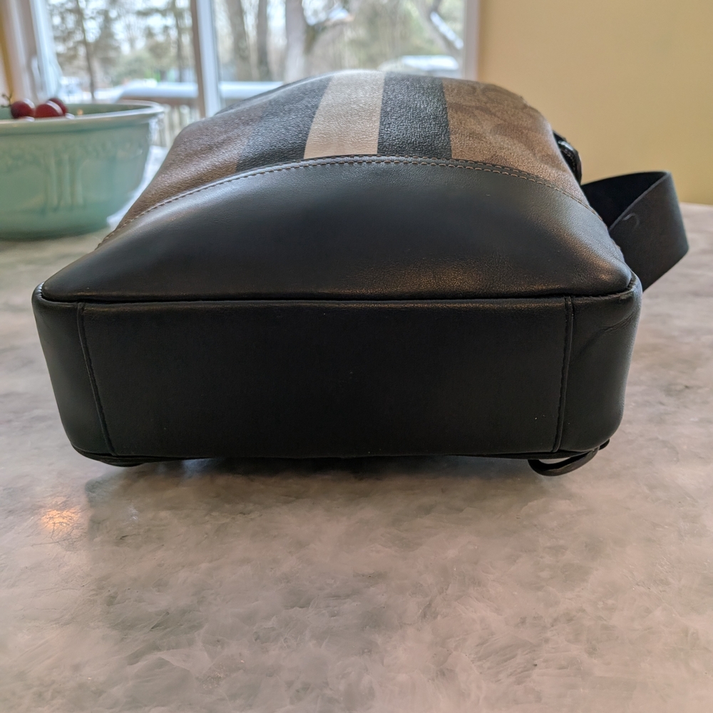 Coach Unisex Graham Pack Sling Colorblock Canvas And Leather Trendy Preppy Lux - Picture 5 of 12